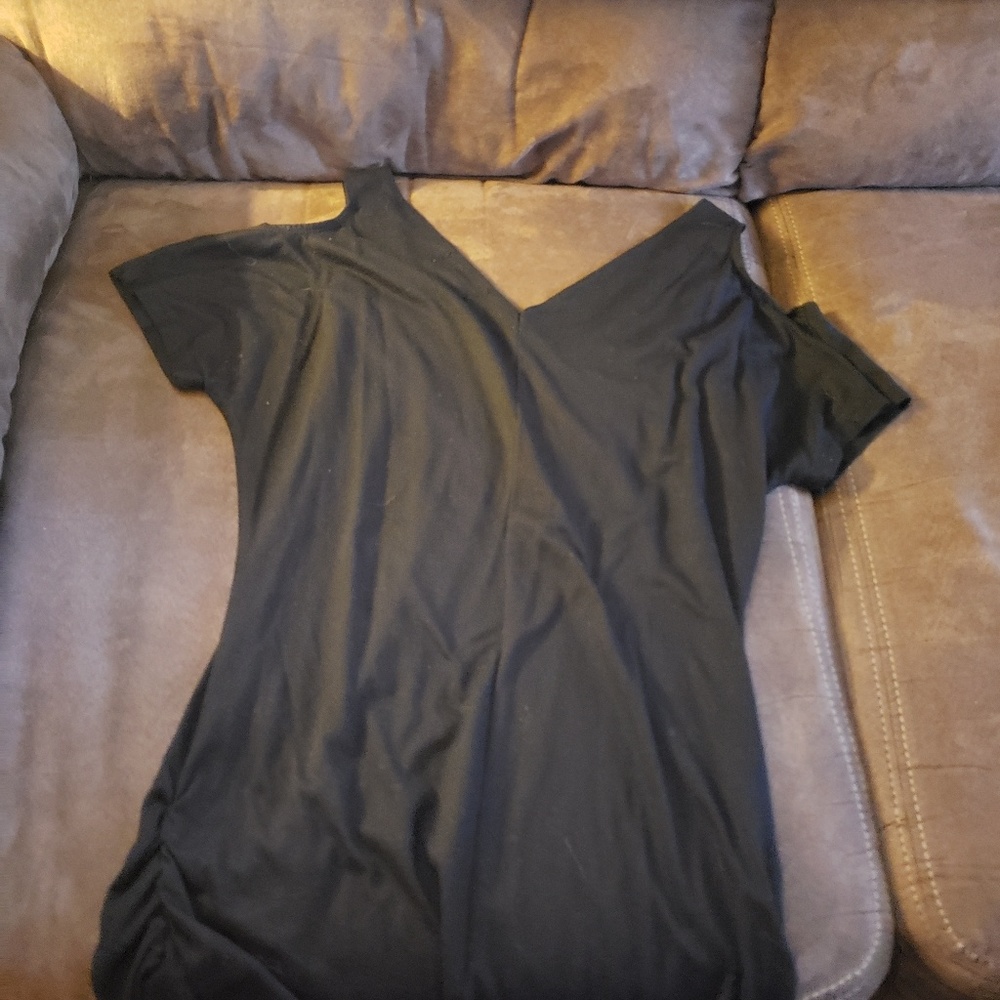 black blouse - Picture 4 of 4